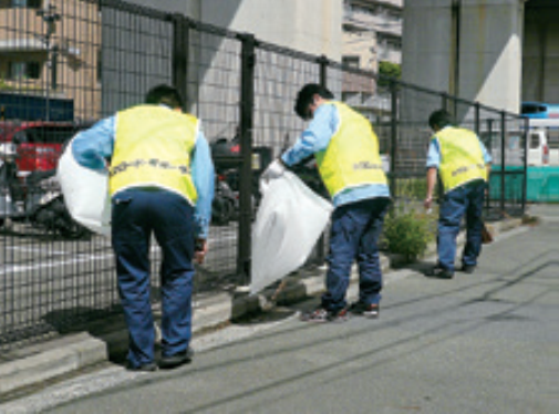 道路清掃活動の様子